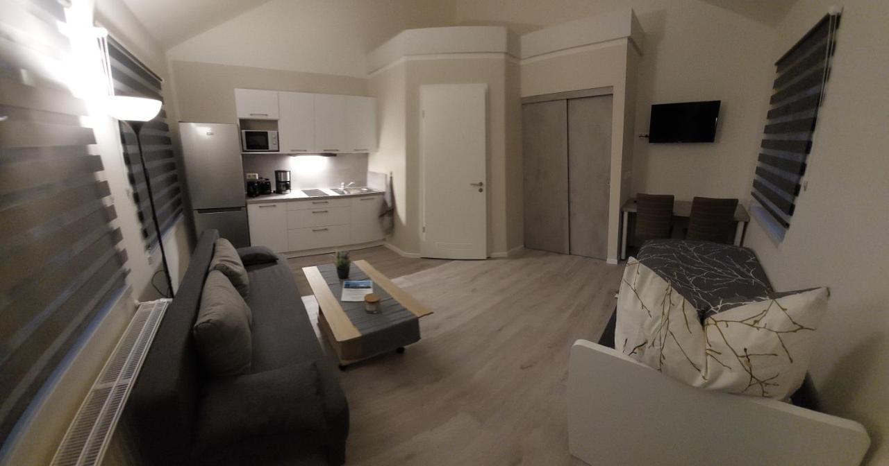 Ferienwohnung Am Stadtwald ไฟรแบร์ก ภายนอก รูปภาพ